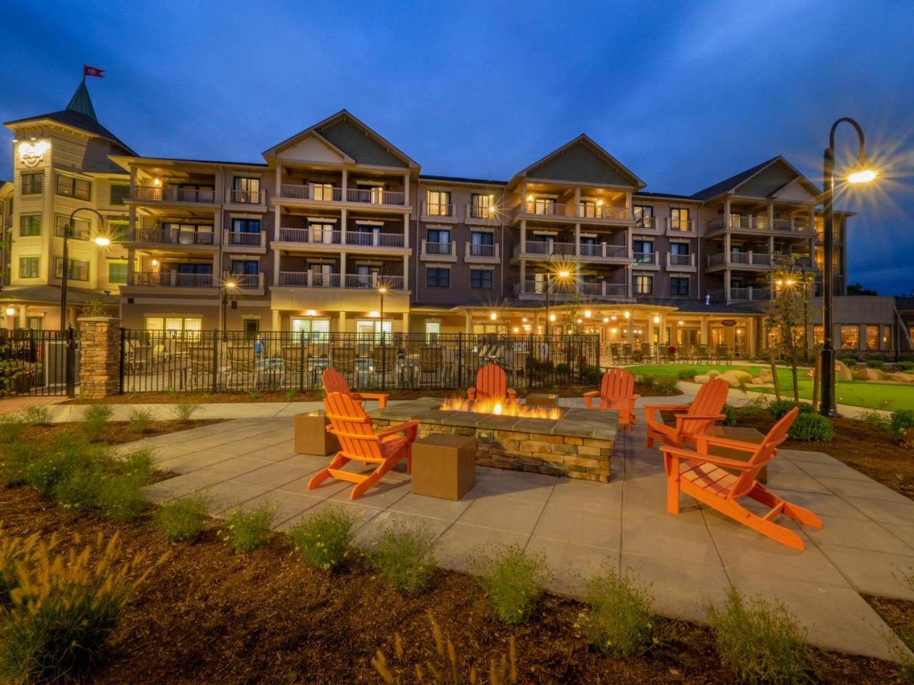 Chautauqua Harbor Hotel - Jamestown Celoron Exteriör bild